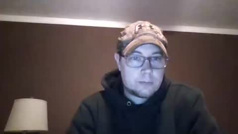 Snapshot of daddycam33 chatting on January 3, 10:08 pm DaddyCam33 online show from January 3, 10:08 pm