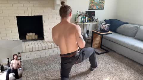 Snapshot of daddydaydrinkz chatting on December 4, 6:06 pm DaddydayDrinkz online show from December 4, 6:06 pm