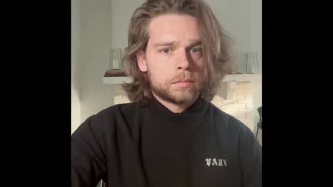 Snapshot of daddydaydrinkz chatting on January 17, 9:28 pm DaddydayDrinkz online show from January 17, 9:28 pm