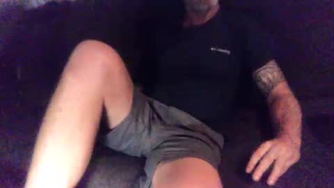 Snapshot of daddydj4aprincess chatting on April 24, 11:51 pm DJ online show from April 24, 11:51 pm