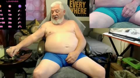 Snapshot of daddydom4fun chatting on October 8, 9:56 pm Daddydom4fun online show from October 8, 9:56 pm