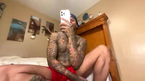 sexy tatted king bbc online show from October 6, 6:22 am