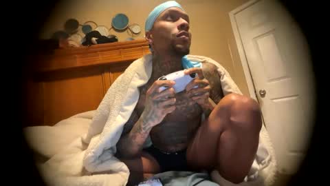 sexy tatted king bbc online show from March 18, 6:16 am