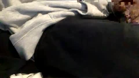 JOI use emoji thumbs up Faster   Thumbs down Slower    Hi Hand Stop    Fist Start.Stop online show from January 18, 9:18 pm