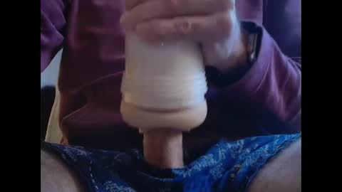 Snapshot of daddyrunner chatting on March 2, 5:09 pm Daddy Runner online show from March 2, 5:09 pm