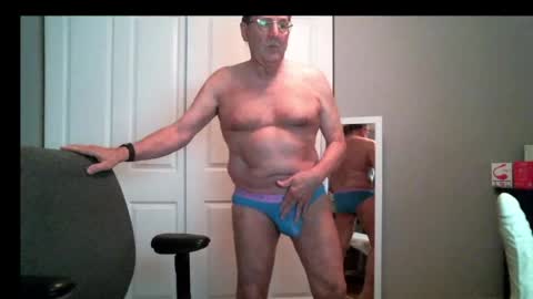 Snapshot of daddys7plus chatting on May 8, 2:06 am daddys7plus online show from May 8, 2:06 am