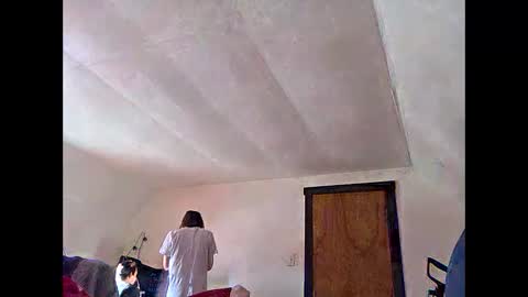 Snapshot of daddyscumslut211 chatting on December 16, 2:22 pm fairylee21 online show from December 16, 2:22 pm