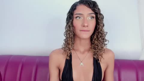 Snapshot of daddysgirrl1_ chatting on January 18, 6:13 am Bethany online show from January 18, 6:13 am