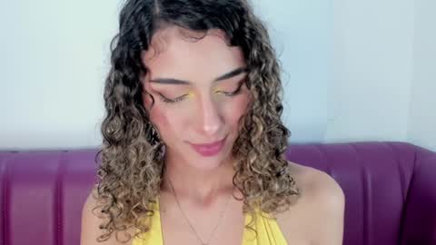 Snapshot of daddysgirrl1_ chatting on January 20, 5:15 am Bethany online show from January 20, 5:15 am