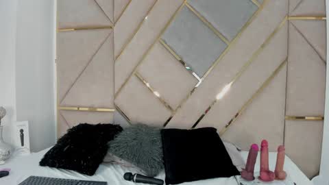 Snapshot of daddysgirrl1_ chatting on January 30, 8:43 am Bethany online show from January 30, 8:43 am