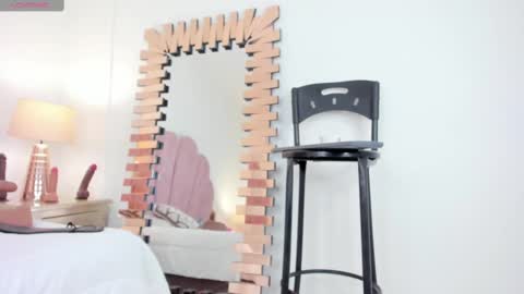 Snapshot of daddysgirrl1_ chatting on October 2, 9:11 pm Bethany online show from October 2, 9:11 pm