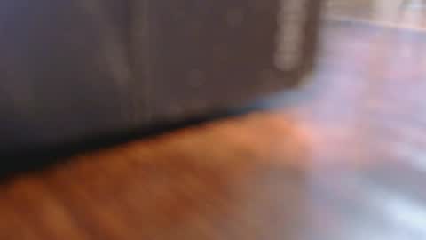 Snapshot of daddysmalls_55 chatting on December 13, 7:53 pm daddysmalls online show from December 13, 7:53 pm