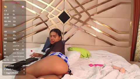 Anny  online show from January 27, 8:17 pm