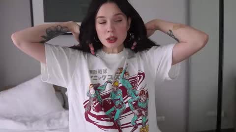 Daddys Trouble online show from March 17, 4:50 am