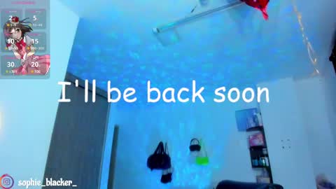 Snapshot of daddysweeeetbody chatting on March 7, 2:04 am Sophie online show from March 7, 2:04 am