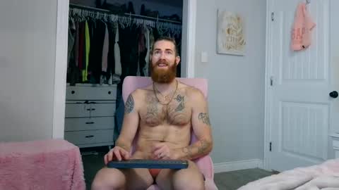 Snapshot of daddyunlocked89 chatting on November 5, 5:24 pm daddyunlocked89 online show from November 5, 5:24 pm