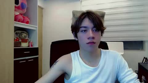 dae_lune online show from February 21, 11:39 pm