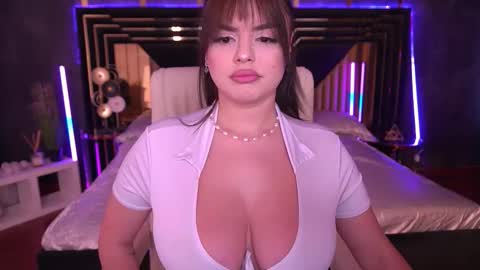 daenerys_daen online show from September 22, 7:32 am