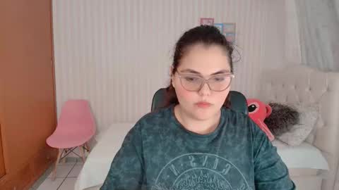 daeneryslove_doll online show from September 21, 4:03 am