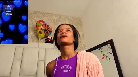 daffnelewis online show from January 19, 11:14 am