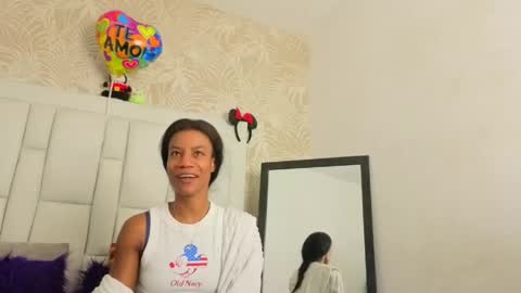 daffnelewis online show from April 18, 11:14 am