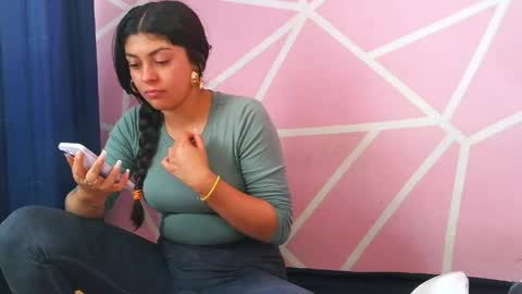 dafna lorens  online show from April 12, 6:46 pm