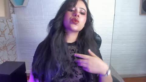 Dafne online show from September 18, 1:35 pm
