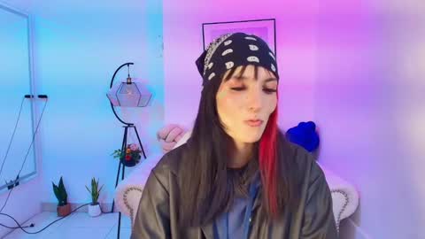 Snapshot of dafne_huges chatting on January 14, 12:35 pm dafne huges online show from January 14, 12:35 pm