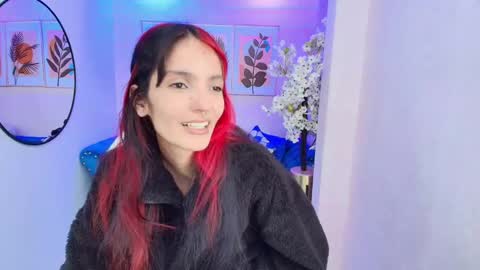 Snapshot of dafne_huges chatting on October 6, 7:44 pm dafne huges online show from October 6, 7:44 pm