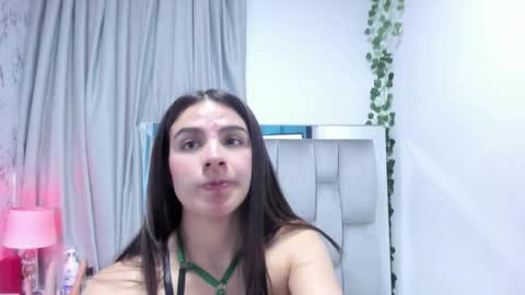 dafne_quenn online show from September 20, 12:39 pm