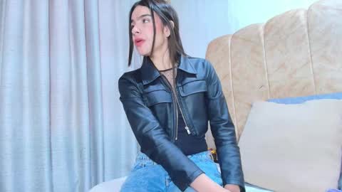 dafne_quenn online show from February 26, 1:32 pm