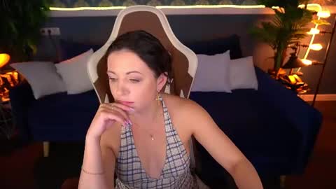 Snapshot of dafni_mon chatting on July 15, 5:56 am Dafni Mon online show from July 15, 5:56 am