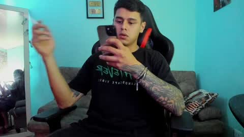 Snapshot of dage_19 chatting on January 5, 3:22 am my name is Jhon and I live in colombia online show from January 5, 3:22 am