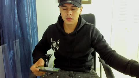 Snapshot of dage_19 chatting on January 26, 3:38 am my name is Jhon and I live in colombia online show from January 26, 3:38 am