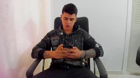 Snapshot of dage_19 chatting on March 6, 11:36 am my name is Jhon and I live in colombia online show from March 6, 11:36 am