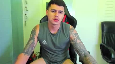 Snapshot of dage_19 chatting on October 6, 8:39 pm my name is Jhon and I live in colombia online show from October 6, 8:39 pm