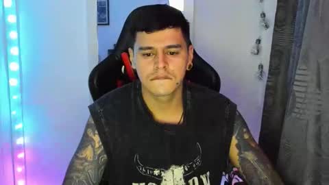 Snapshot of dage_19 chatting on March 26, 7:03 am my name is Jhon and I live in colombia online show from March 26, 7:03 am