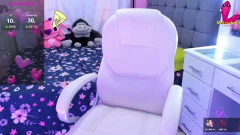 Snapshot of dahian_carter chatting on January 10, 12:04 pm Dahian  online show from January 10, 12:04 pm