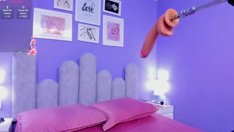 Dahiana online show from April 13, 2:28 am