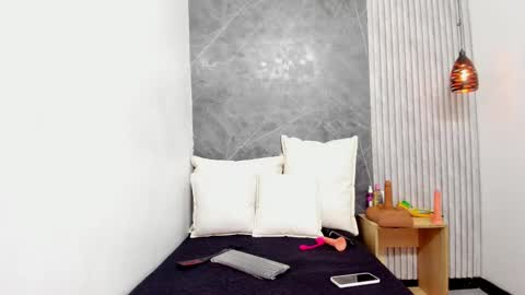  Dahiana   online show from February 27, 11:31 am