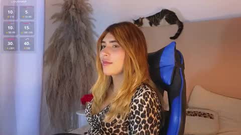 Dahiana online show from November 25, 9:26 pm