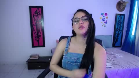 Dahiana online show from February 12, 3:05 pm