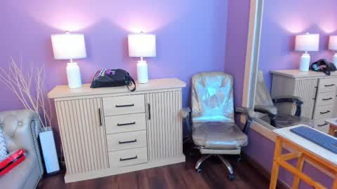 Dahiane Connor online show from February 26, 11:31 am