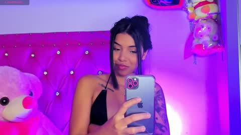 Snapshot of dahiangomezz chatting on January 25, 6:13 pm online show from January 25, 6:13 pm