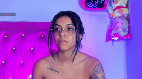 Snapshot of dahiangomezz chatting on February 12, 7:02 pm online show from February 12, 7:02 pm