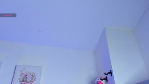 Snapshot of dahiangomezz chatting on February 26, 2:03 pm online show from February 26, 2:03 pm