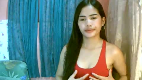 Im Dahlia online show from April 12, 12:21 pm