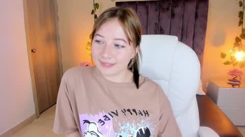 Snapshot of dahlia_rousse chatting on September 28, 3:50 pm Dahlia online show from September 28, 3:50 pm