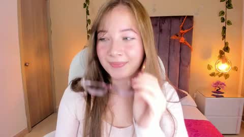 Snapshot of dahlia_rousse chatting on October 9, 9:35 pm Dahlia online show from October 9, 9:35 pm