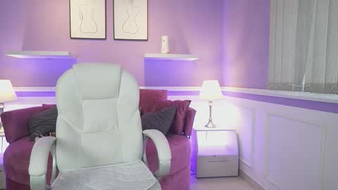 Dahlia Grey online show from September 13, 11:32 am